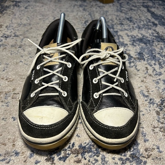 Crocs Black Karlson Lace-Up Gold Shoes Size 7 - Picture 4 of 11